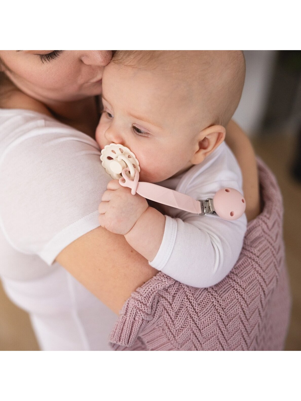 BabyOno silikona knupīša turētājs 2