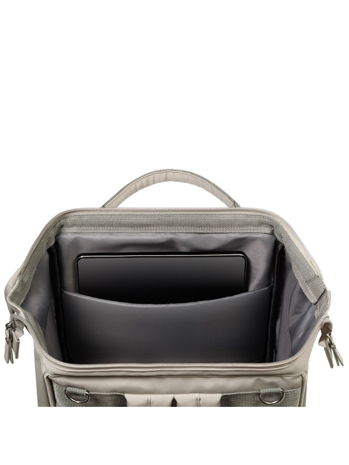 BabyOno Modern Style mammas mugursoma, krēmkrāsā 8 BabyOno Modern Style mammas mugursoma, krēmkrāsā 8