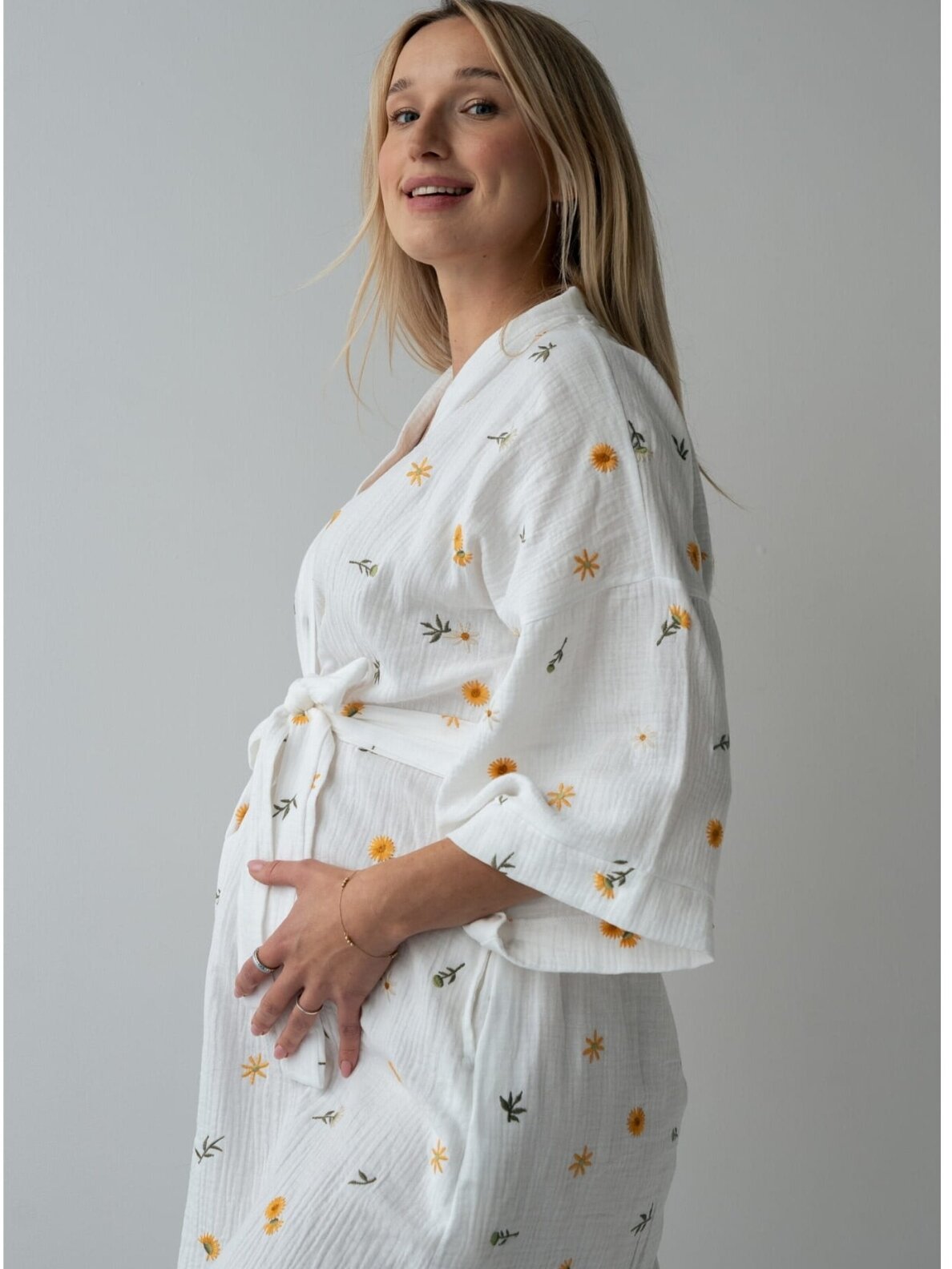 Muslin maternity robe Latte mama (Balta) 2 Muslin maternity robe Latte mama (Balta) 2