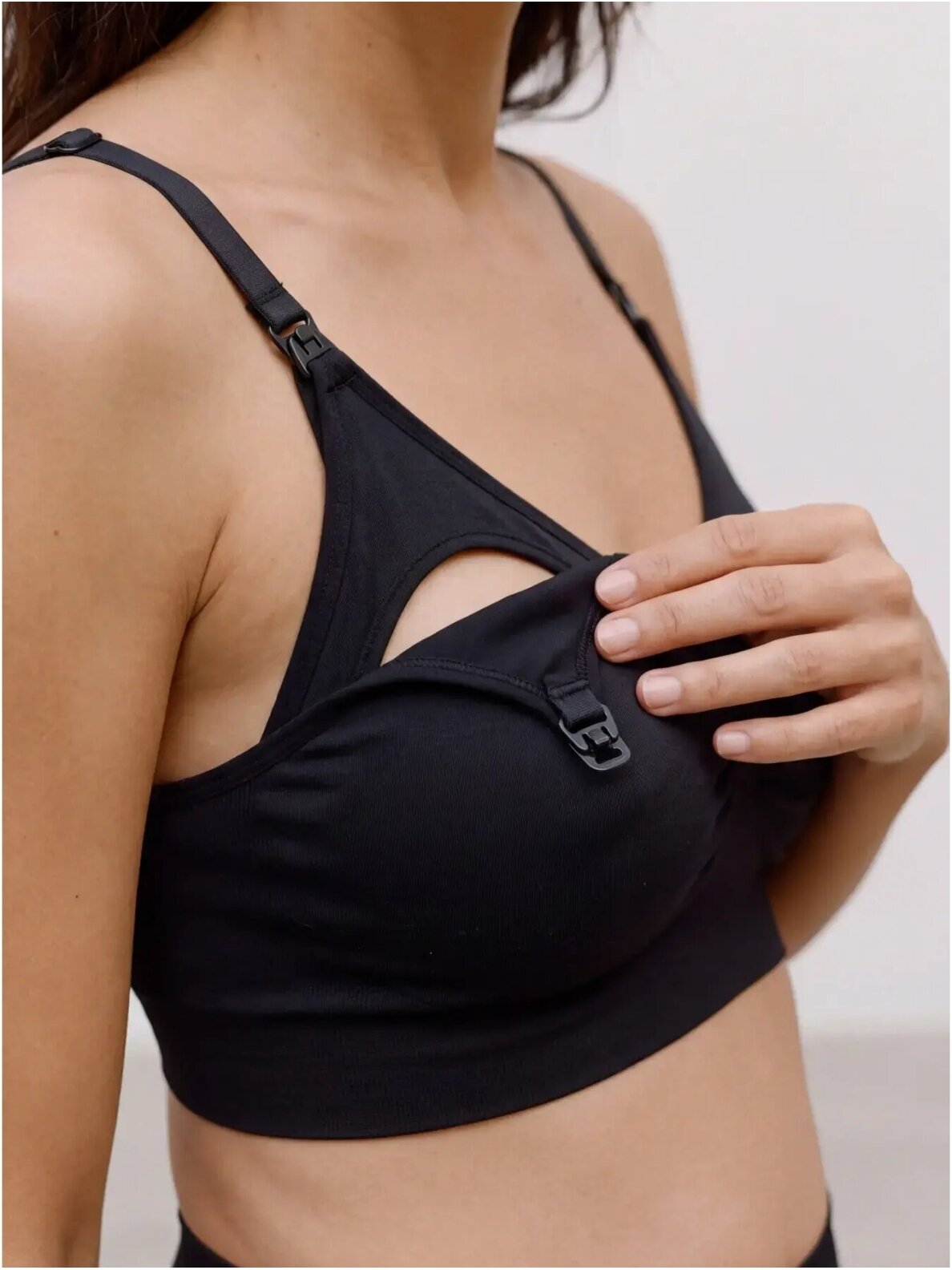 MLILJA Nursing Sports Bra, Mama.licious (Black/Burgundy) 1
