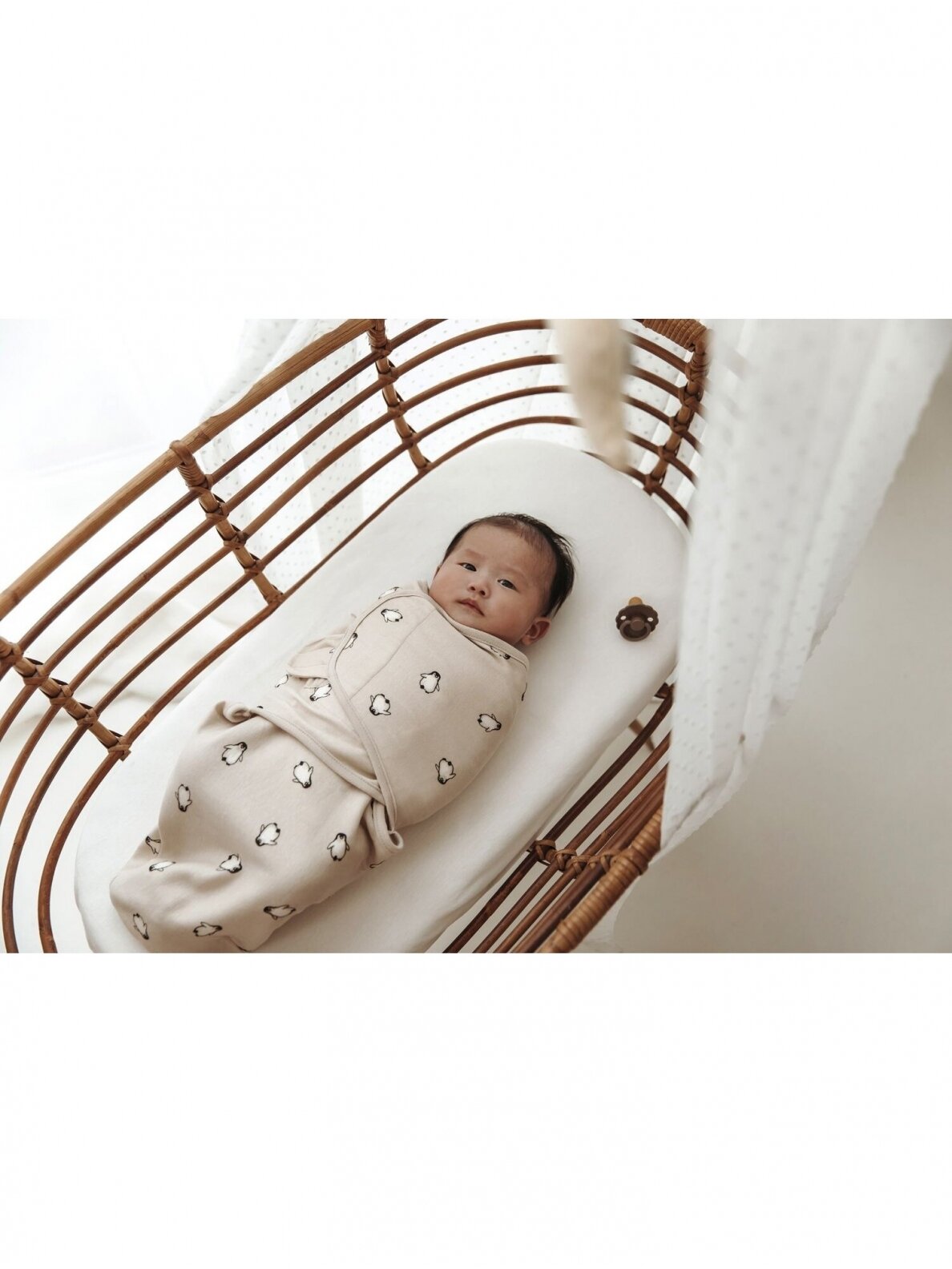 Baby Swaddle, 4-6 months TOG 1,0 Penguin/soft sand, Meyco Baby 3