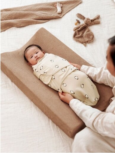 Baby Swaddle, 4-6 months TOG 1,0 Penguin/soft sand, Meyco Baby 1 Baby Swaddle, 4-6 months TOG 1,0 Penguin/soft sand, Meyco Baby 1